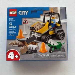 LEGO City Construction Truck Set - Yellow and Gray